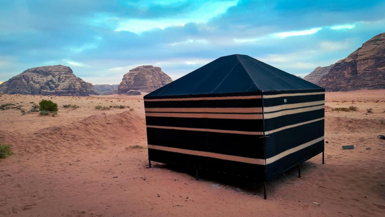 Joy Of Life - Wadi Rum Camp Esterno foto